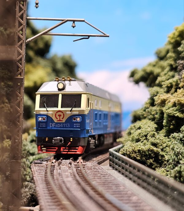 長鳴N scale DF4D-4 4113 京局京段 中歐班列（無掛牌）