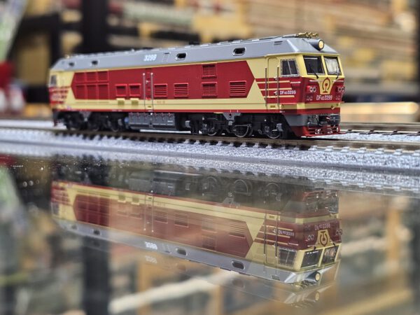 長鳴 N Scale DF4D-3 3299-哈局三段