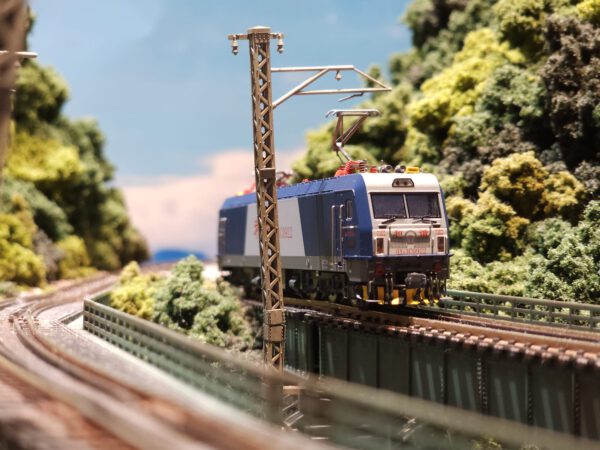 長嗚 N scale HDX3C-0922 西局西段