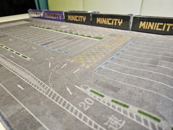 MINICITY 車仔用展示枱墊(高速服務區) 不連車仔