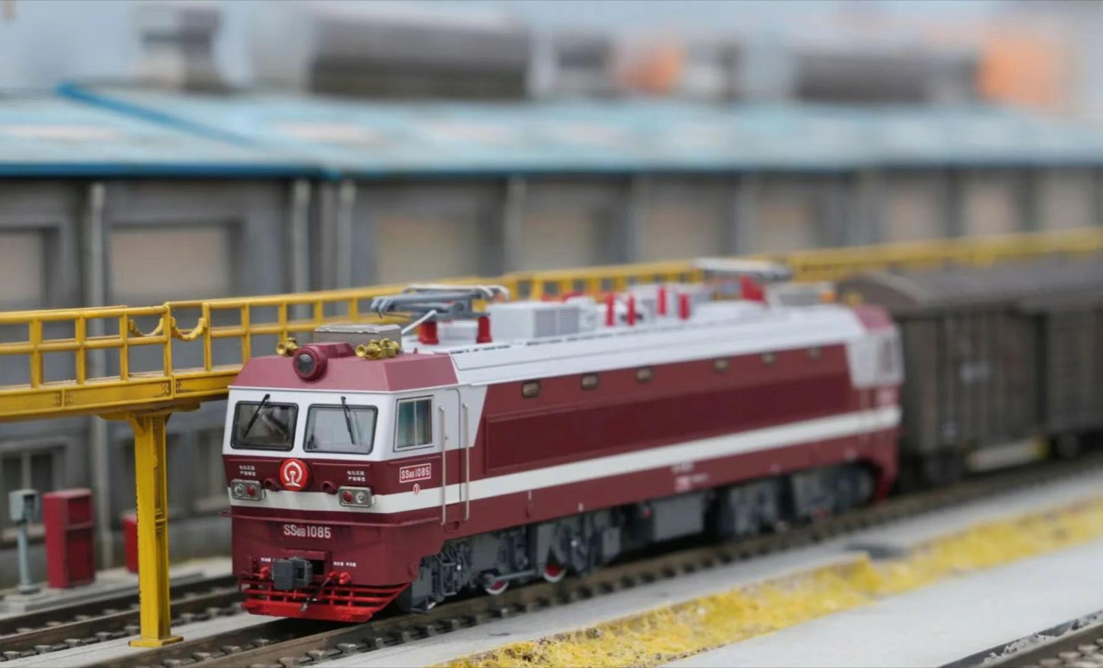 長鳴 SS6B 電力機車 ( 1/8/2024 中午前截止預訂)