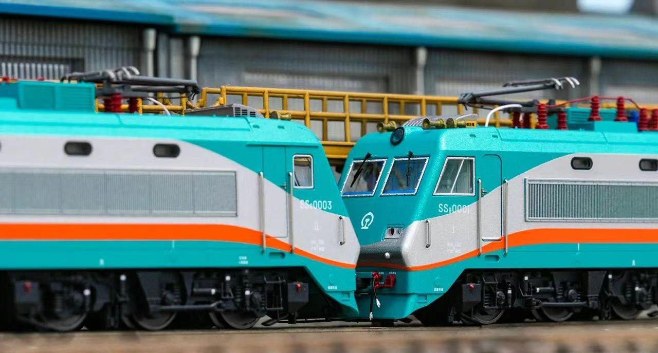 預訂 長鳴 SS9 電力機車 韶山9 ( 8/8/2024 中午前截止)